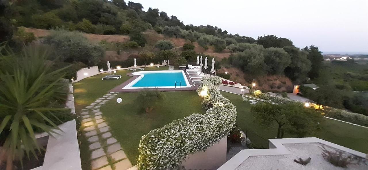 Sike Holiday Home Taormina Eksteriør bilde