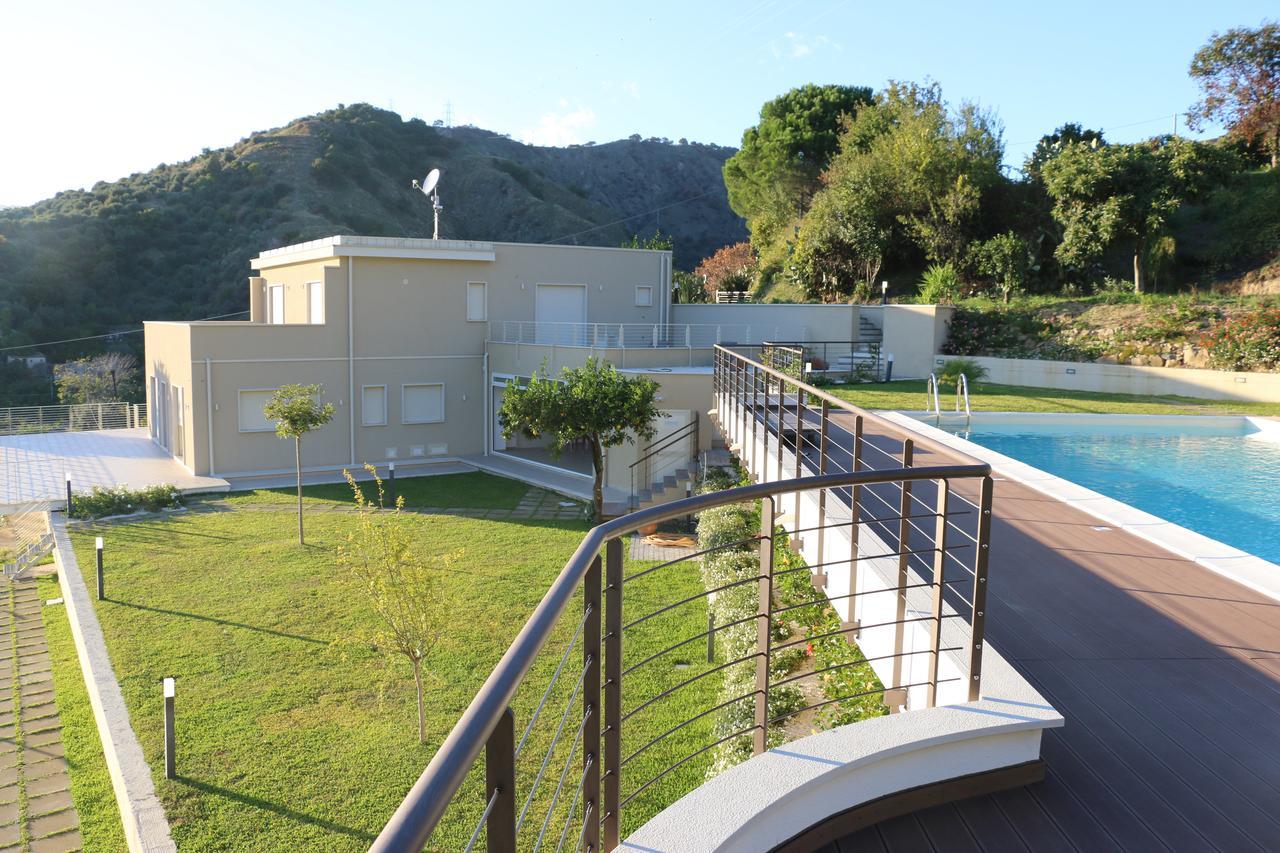 Sike Holiday Home Taormina Eksteriør bilde