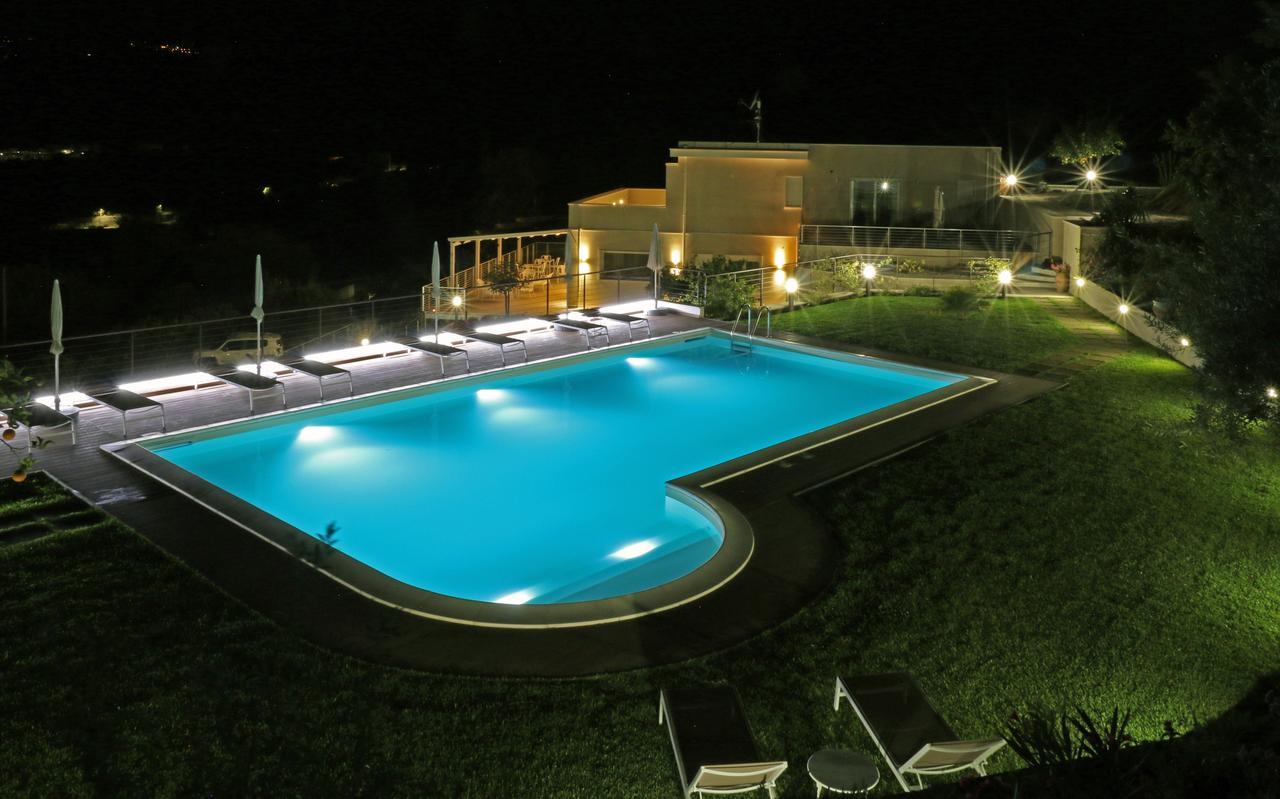 Sike Holiday Home Taormina Eksteriør bilde